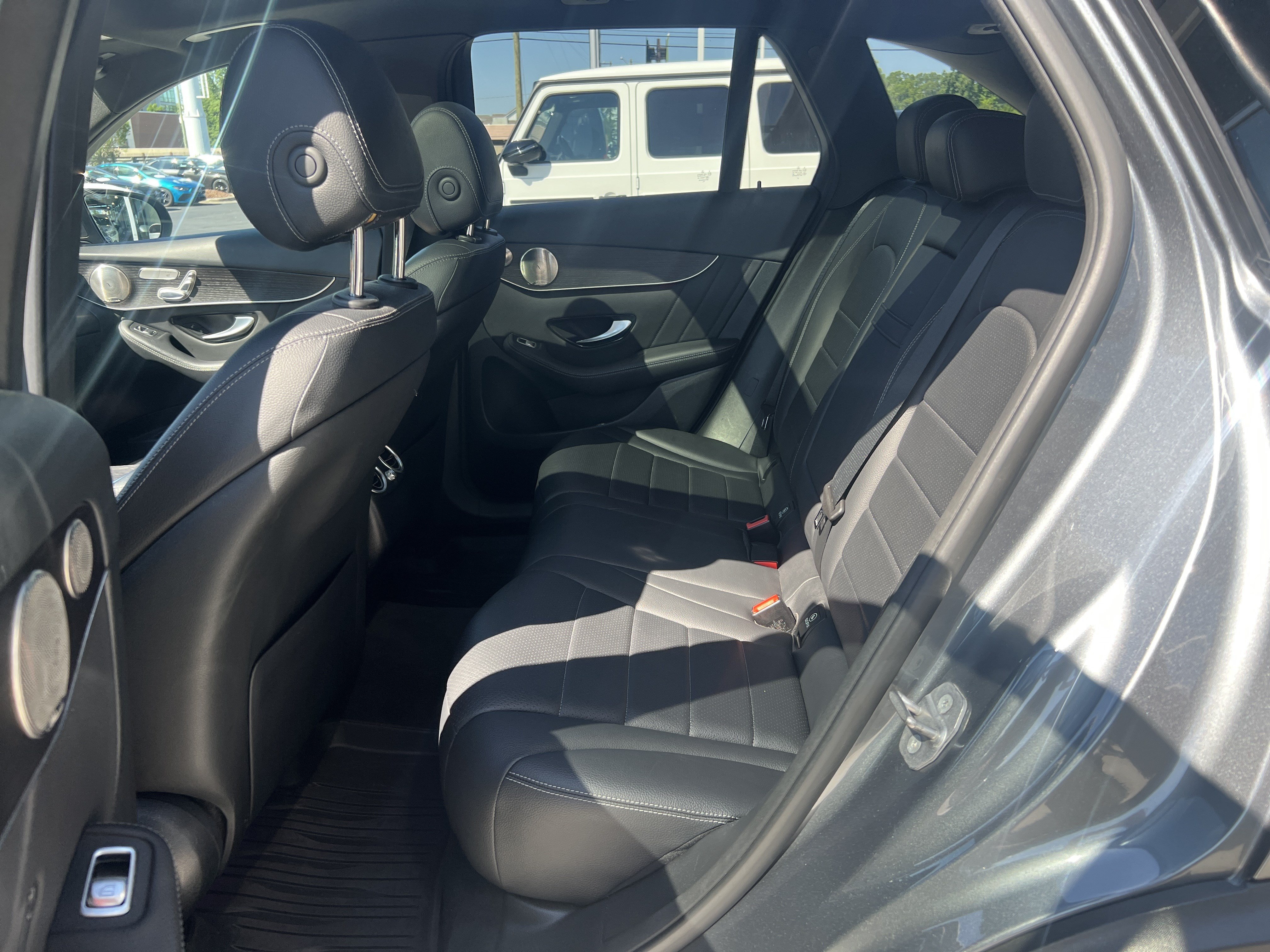 Certified 2021 Mercedes-Benz GLC 300 4MATIC w/ AMG Line image 33