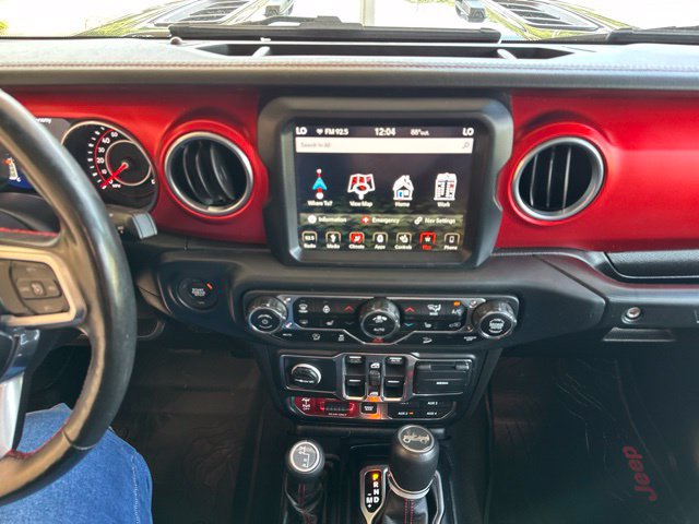 Used 2019 Jeep Wrangler Unlimited Rubicon w/ Dual Top Group AWD/4WD image 27