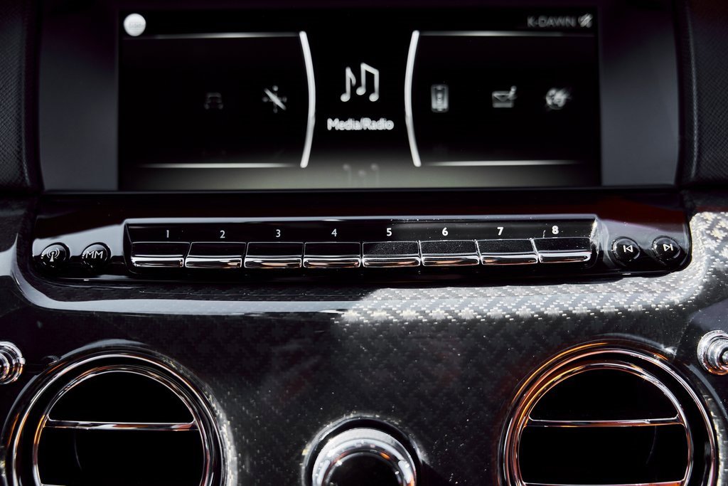 Used 2024 Rolls-Royce Cullinan Black Badge image 77