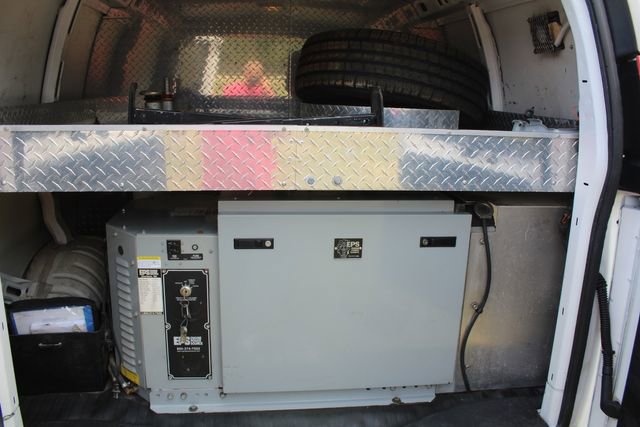 Used 2014 Chevrolet Express 3500 Extended image 23