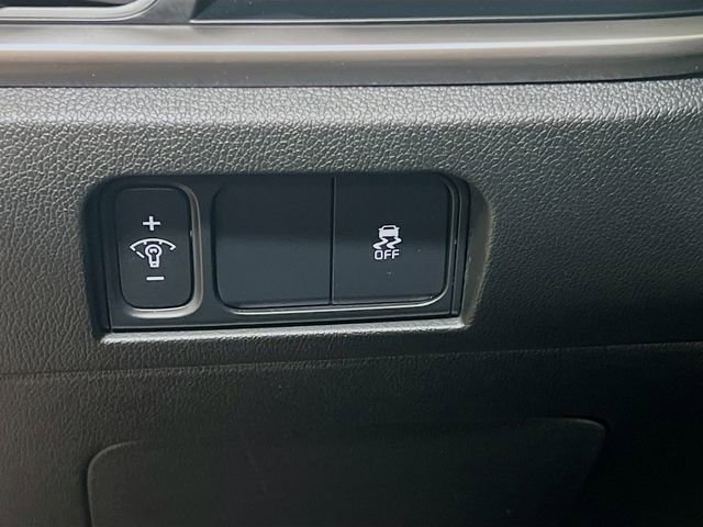 Certified 2024 Kia Sorento S image 10