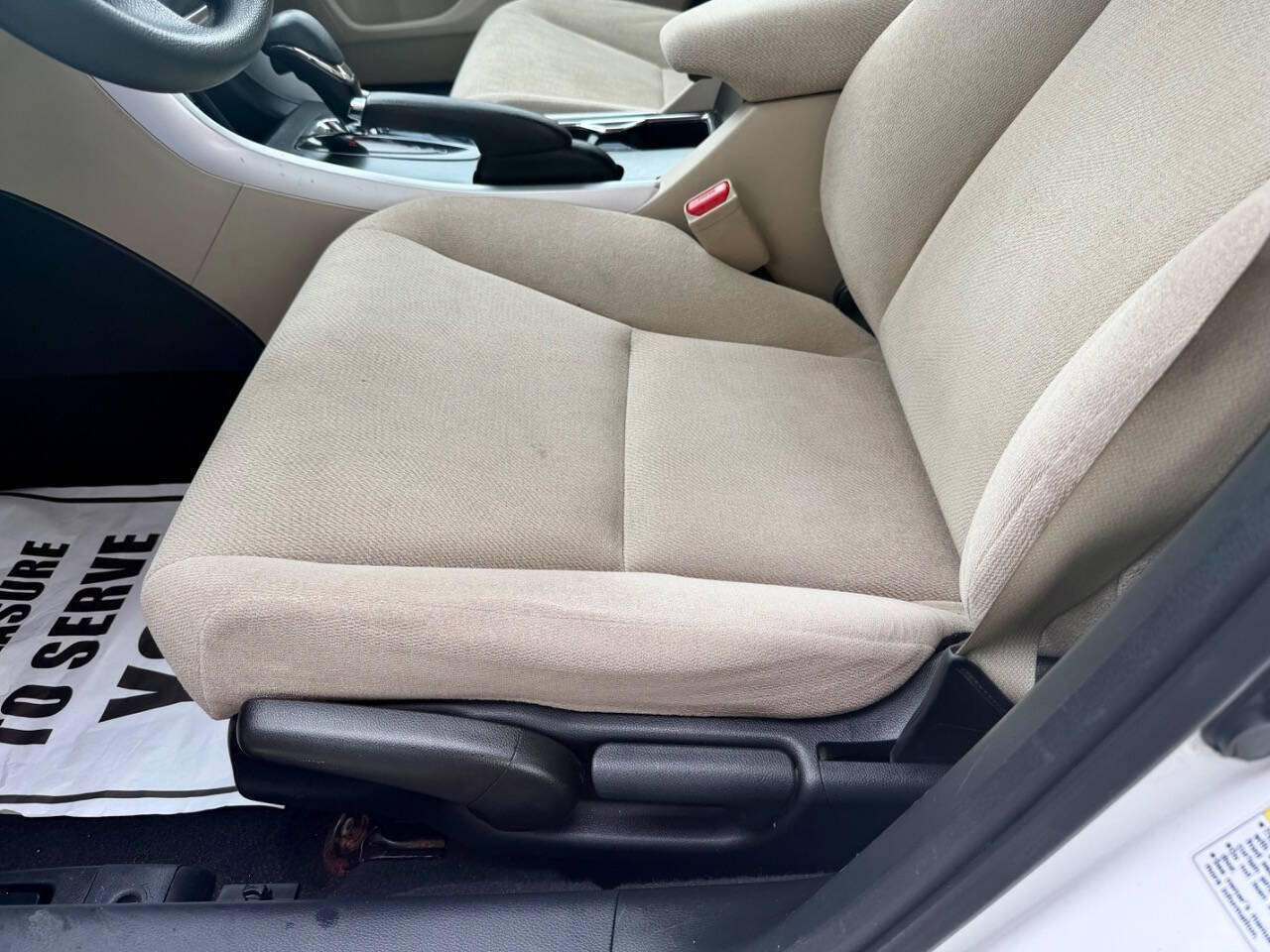 Used 2013 Honda Accord LX image 29
