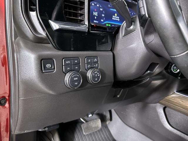 Used 2025 Chevrolet Silverado 1500 LT Trail Boss w/ Convenience Package II AWD/4WD image 18
