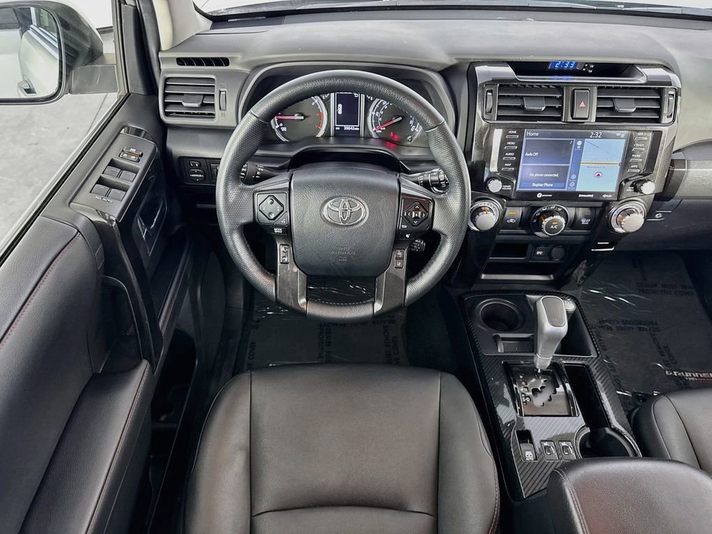 Used 2024 Toyota 4Runner TRD Off-Road Premium AWD/4WD image 27