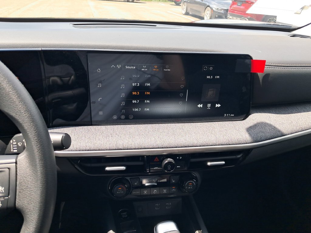 New 2026 Nissan Kicks SV w/ SV Premium Package AWD/4WD image 18