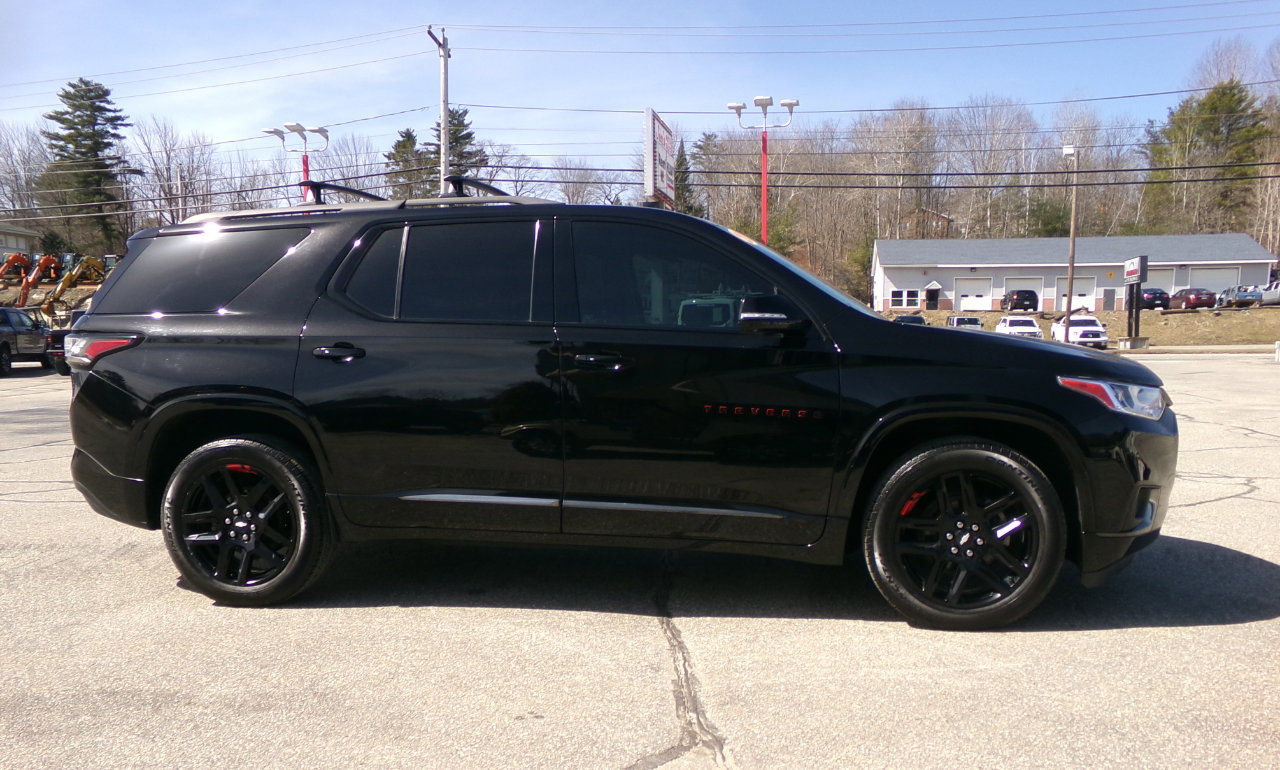Used 2020 Chevrolet Traverse Premier w/ Redline Edition image 9