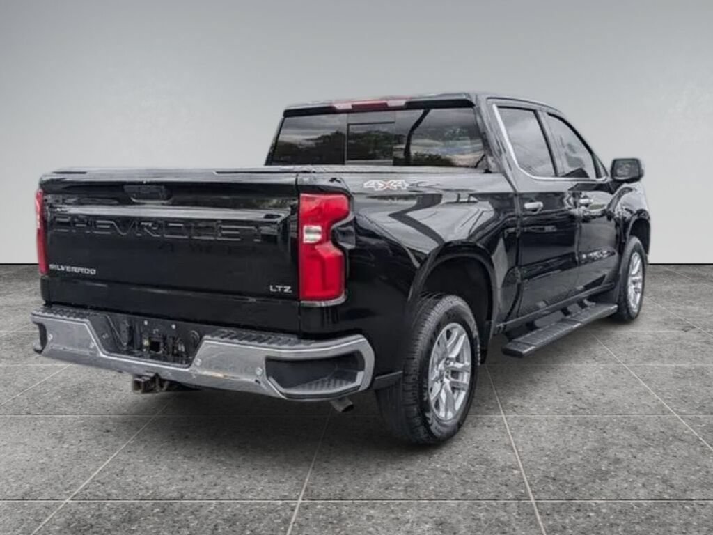 Used 2020 Chevrolet Silverado 1500 LTZ w/ LTZ Plus Package AWD/4WD image 5