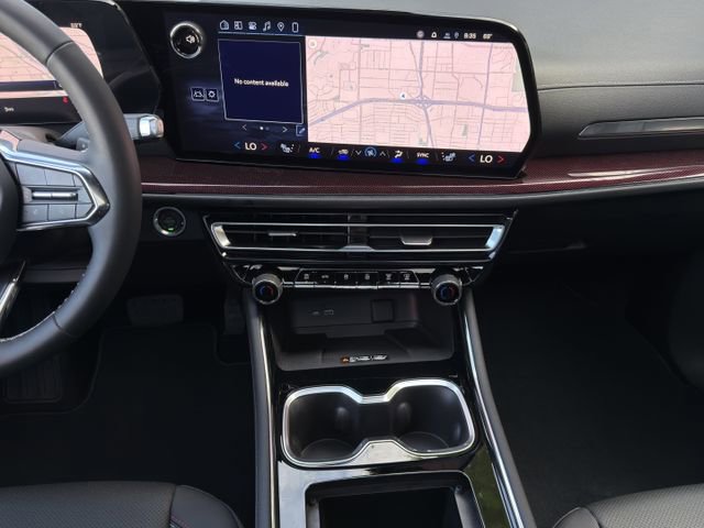 New 2026 Chevrolet Traverse Z71 w/ Driver Confidence Package image 13