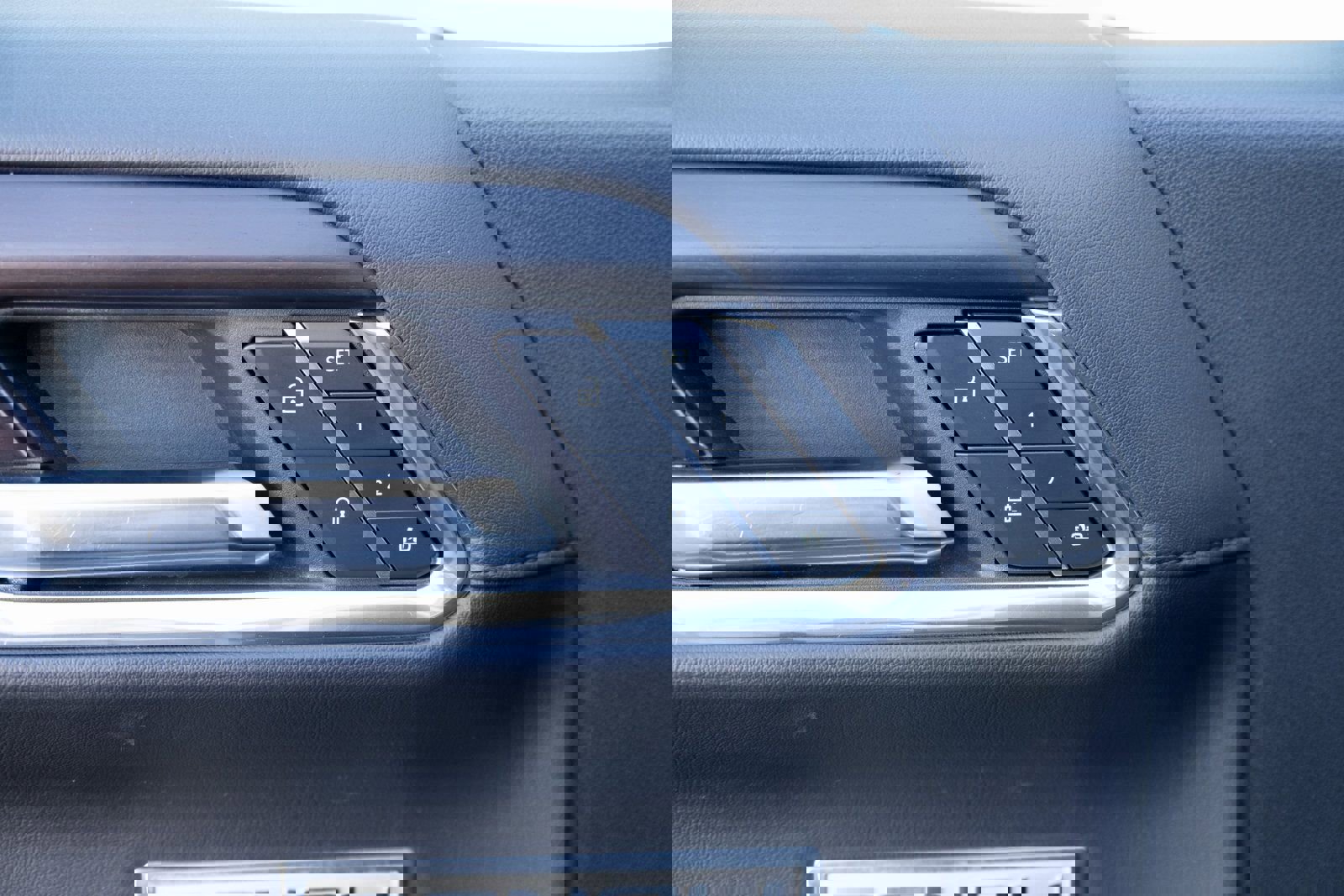 Used 2024 GMC Sierra 1500 Denali image 17