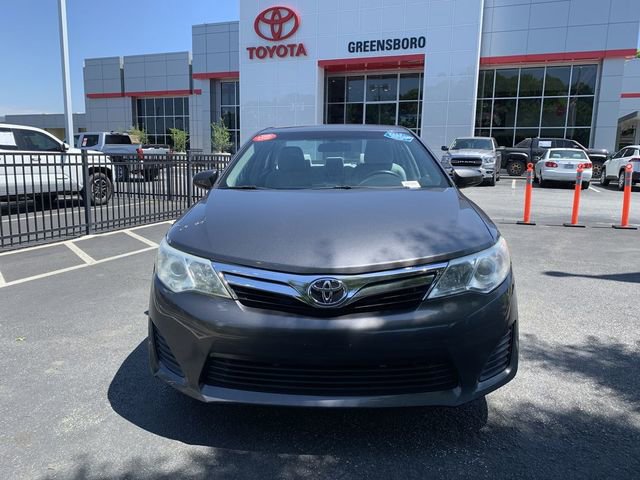 Used 2012 Toyota Camry LE FWD image 3