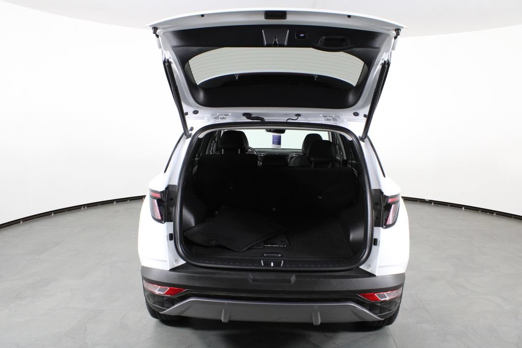 Certified 2022 Hyundai Tucson Limited AWD/4WD image 17