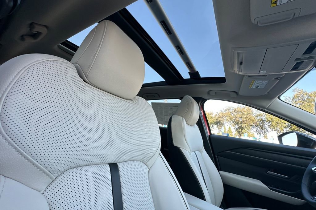 New 2026 MAZDA CX-50 AWD 2.5 S w/ Cargo Package image 18