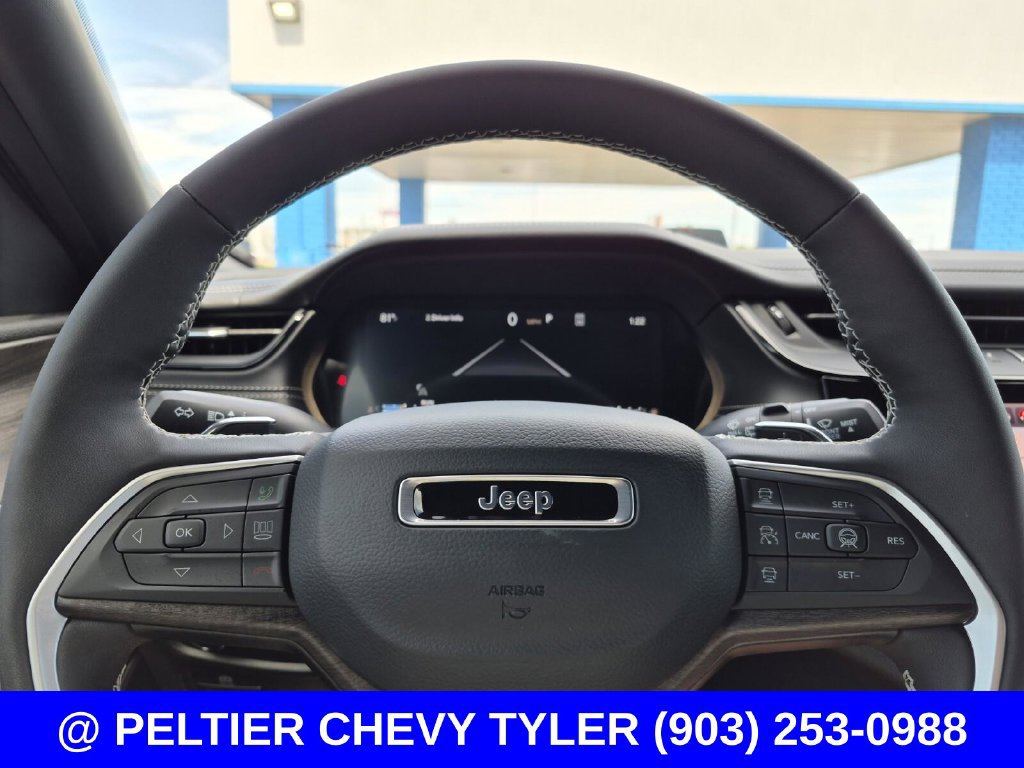 Used 2026 Jeep Grand Cherokee L Limited AWD/4WD image 21
