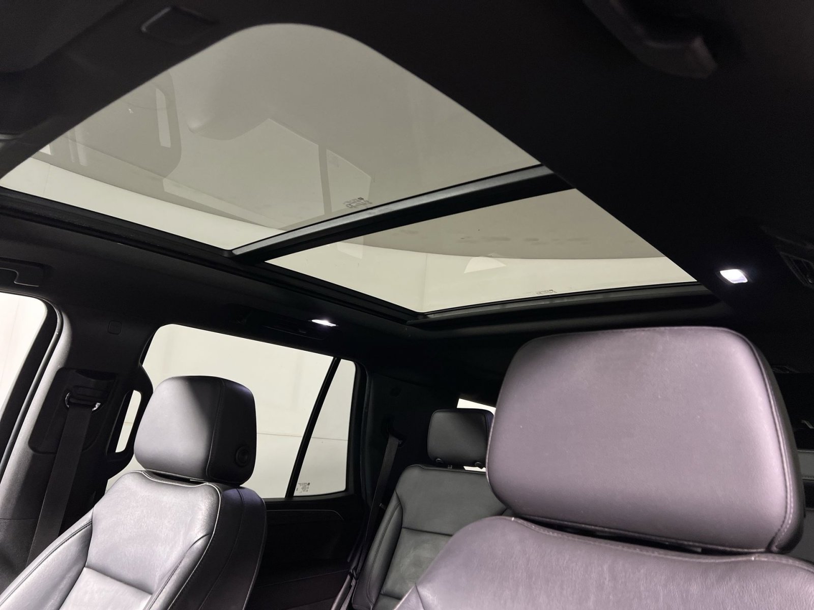 Used 2021 Chevrolet Tahoe LT w/ LT Signature Package image 22