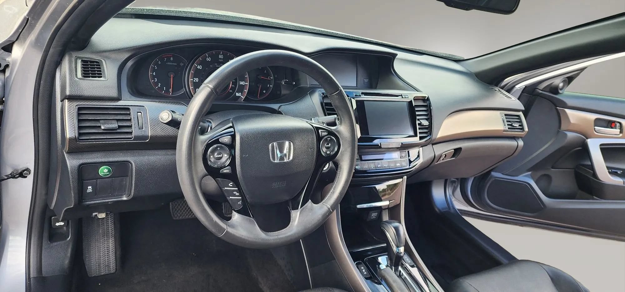 Used 2016 Honda Accord EX-L image 10