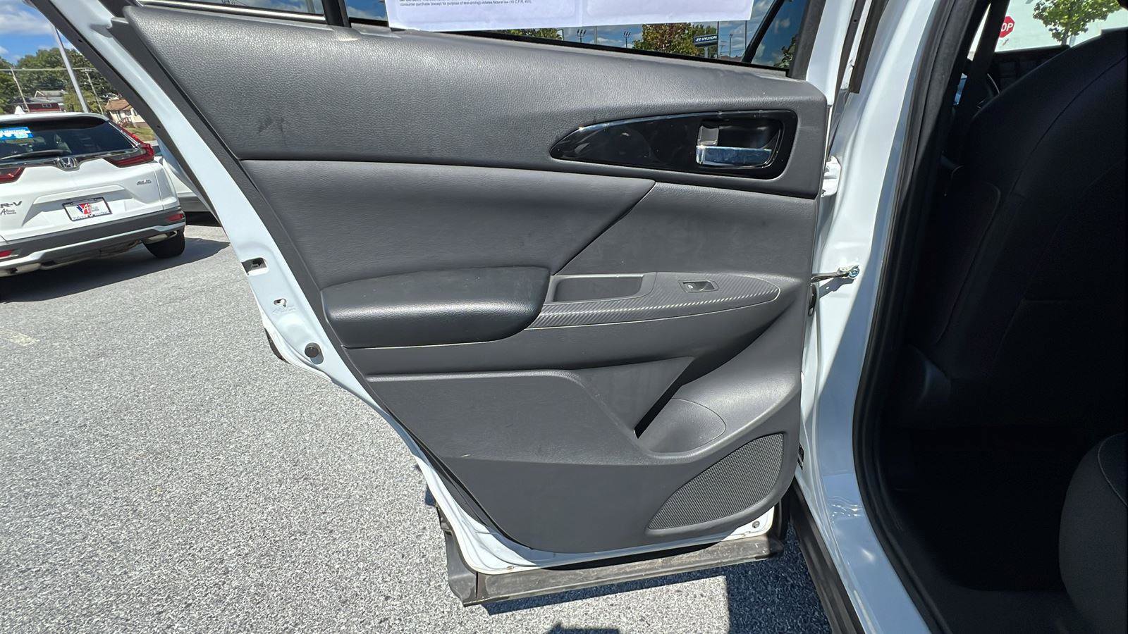 Used 2022 Mitsubishi Eclipse Cross SEL image 17