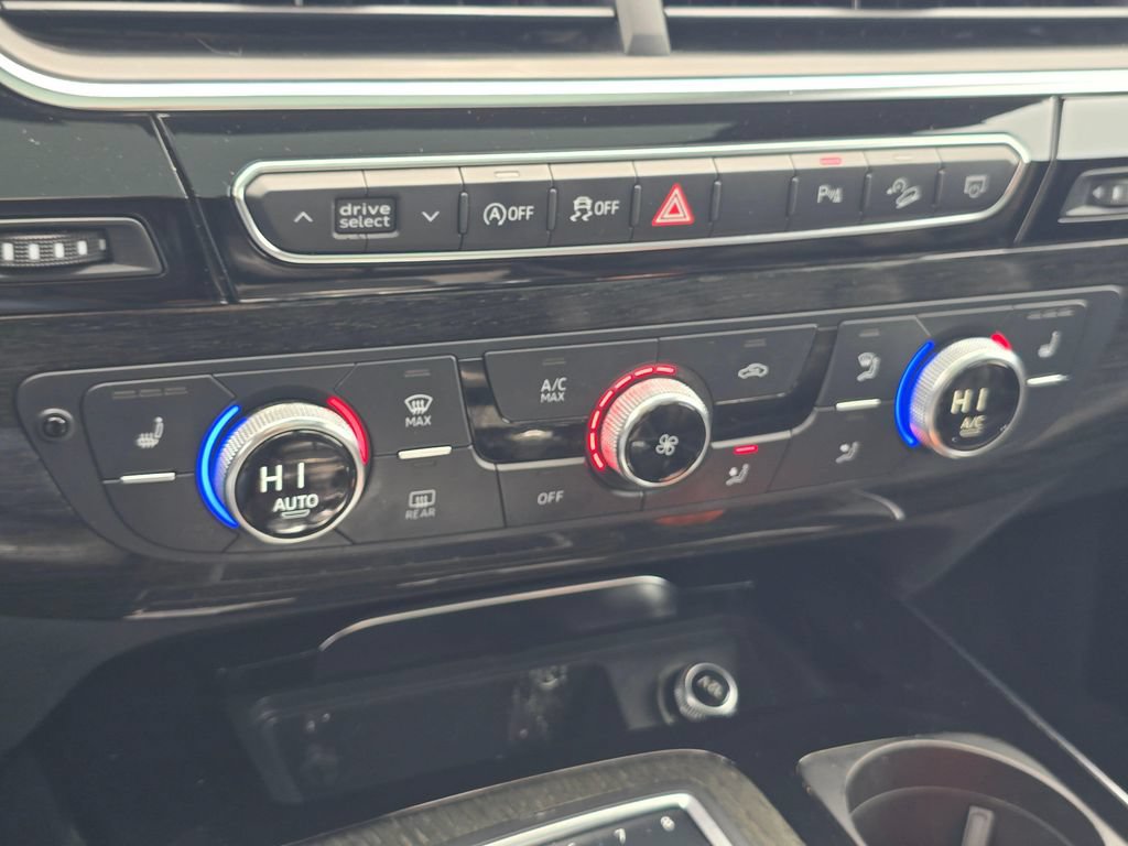 Used 2019 Audi Q7 3.0T Premium AWD/4WD image 28