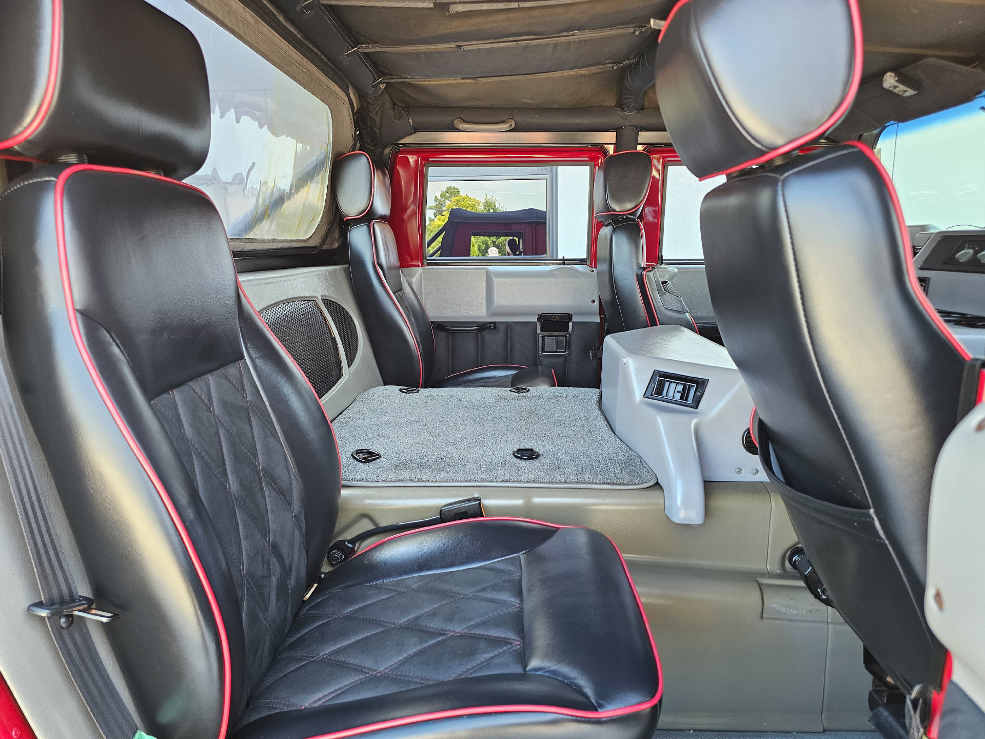 Used 1998 HUMMER H1 4-Door Open Top AWD/4WD image 4