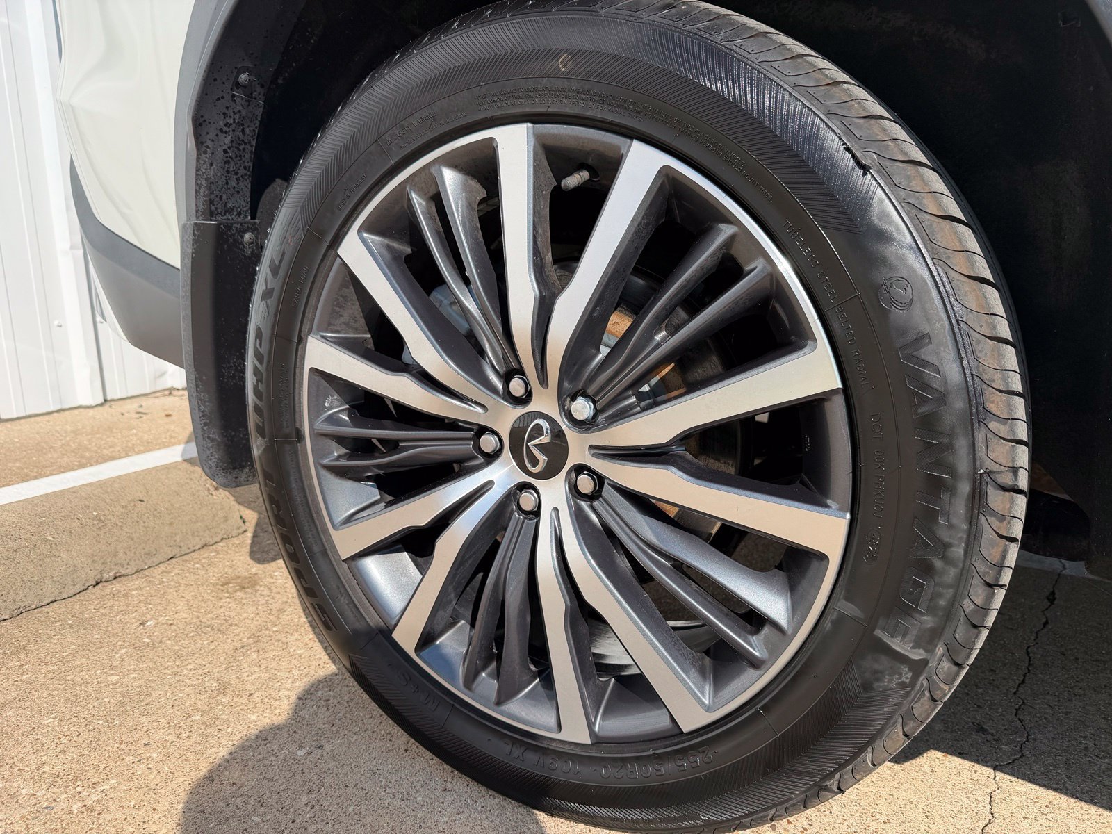 Used 2023 INFINITI QX60 Sensory AWD/4WD image 50
