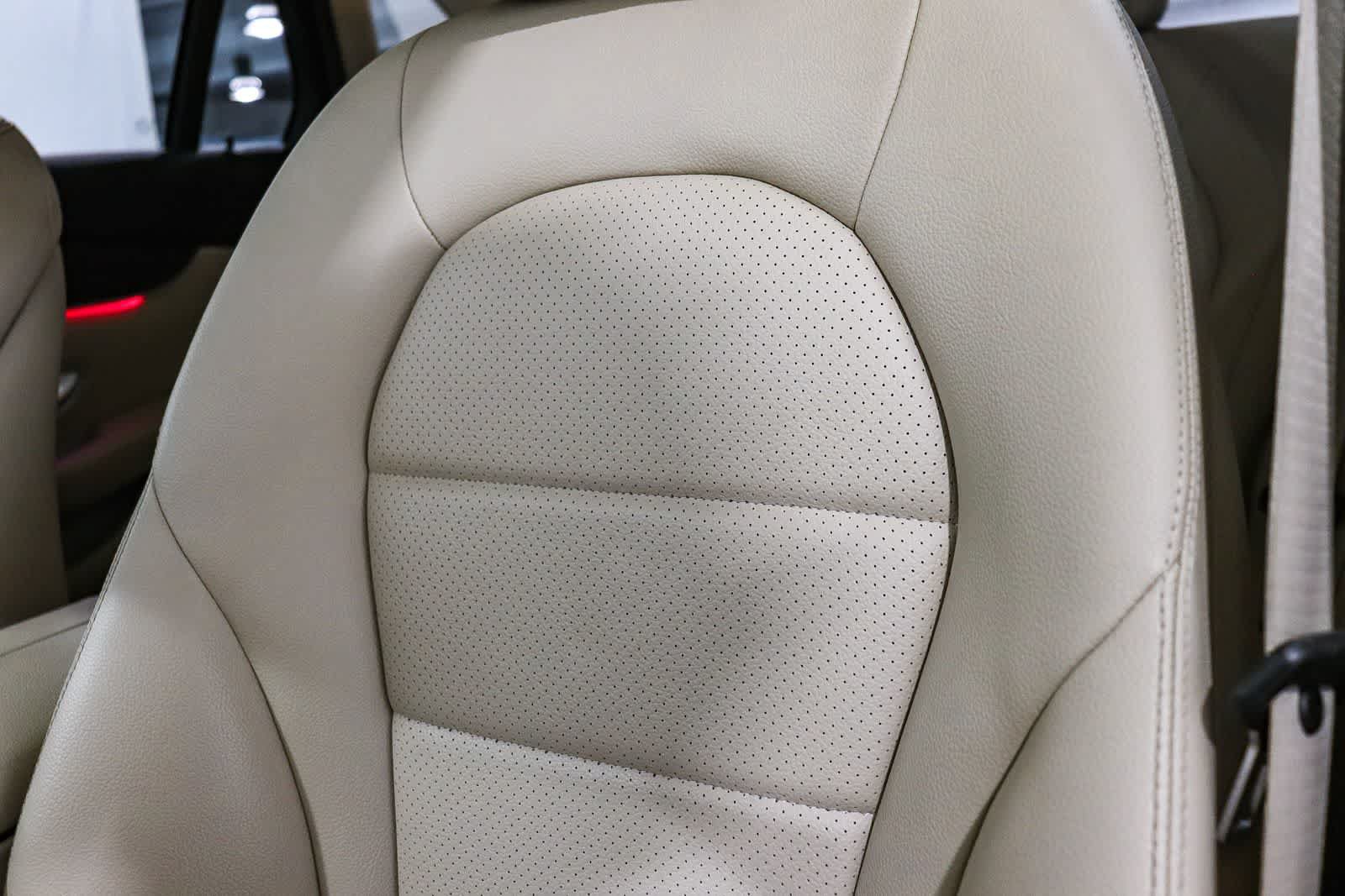 Certified 2022 Mercedes-Benz GLC 300 image 25