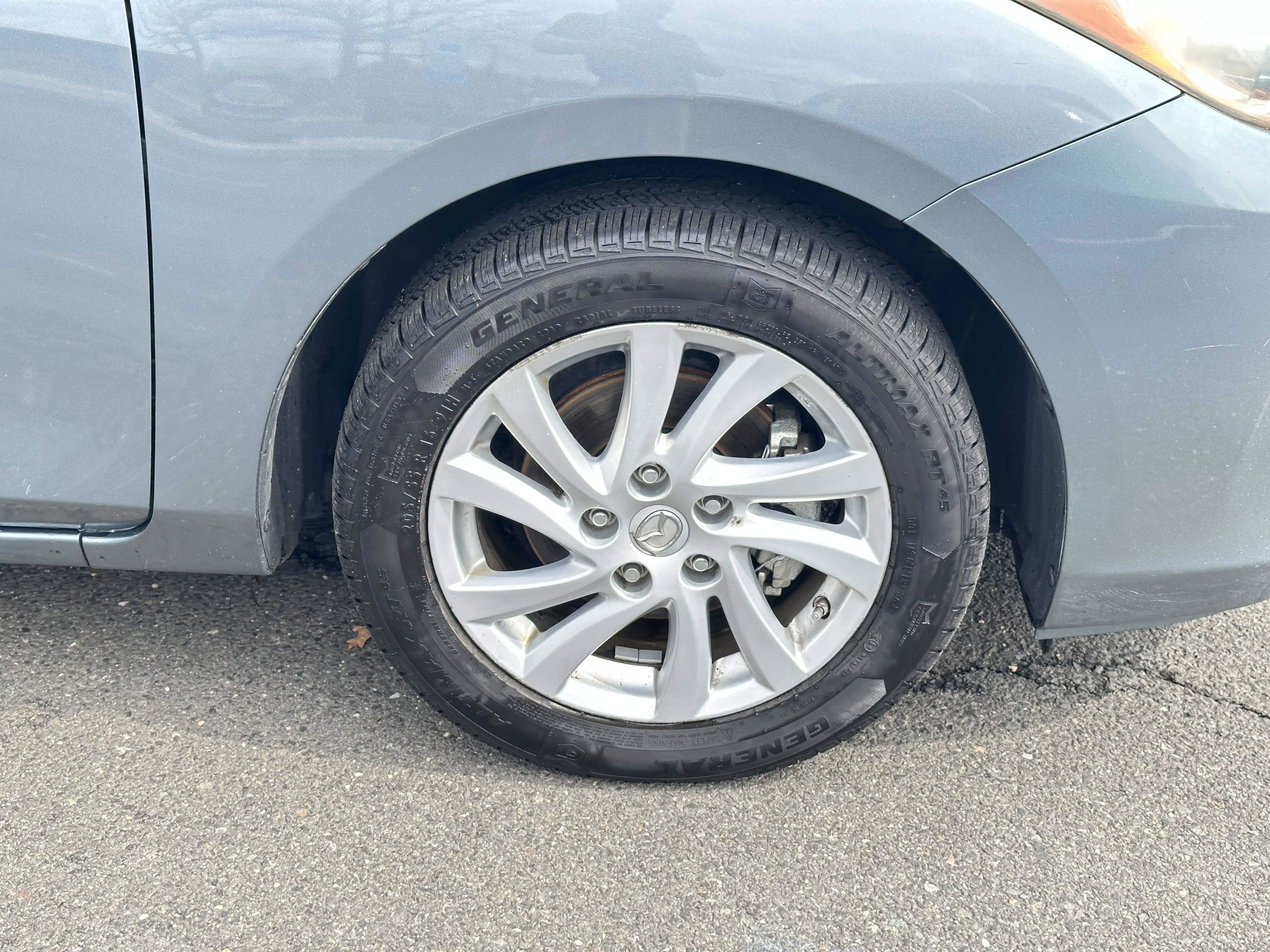 Used 2012 MAZDA MAZDA3 i Touring image 17