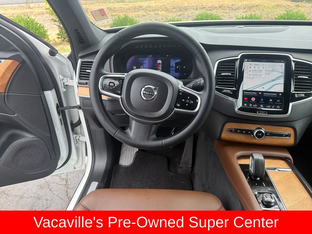 Used 2023 Volvo XC90 B6 Plus AWD/4WD image 13