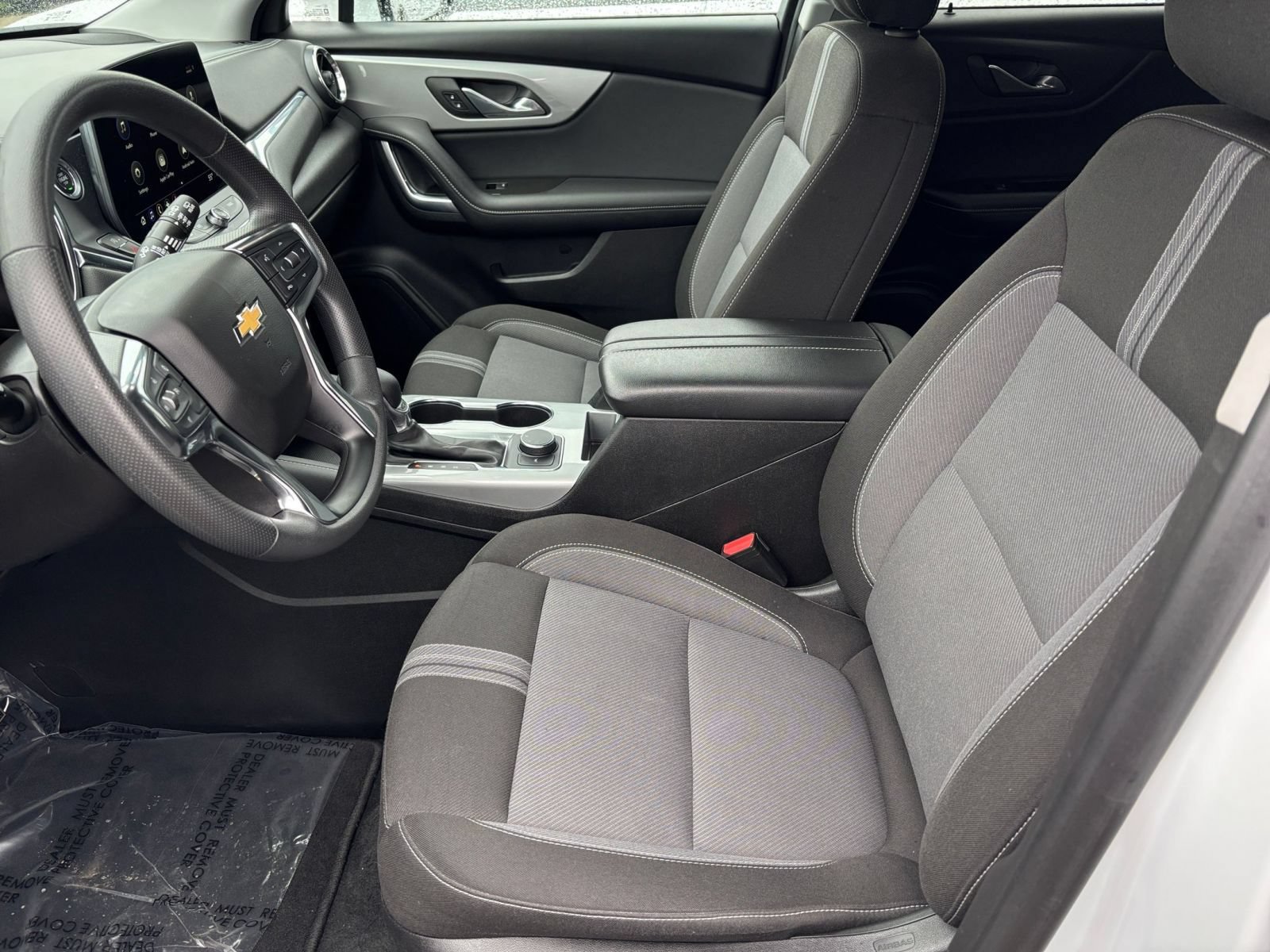 Used 2025 Chevrolet Blazer LT FWD image 28