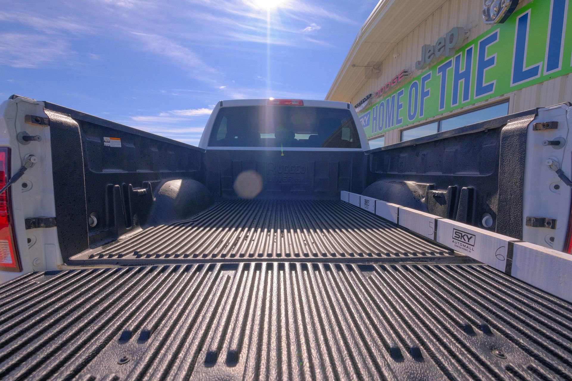 Used 2023 RAM 1500 Classic SLT w/ Electronics Group image 28