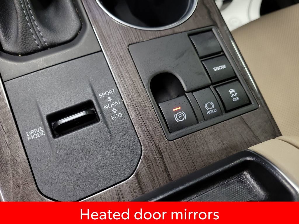 Used 2023 Toyota Highlander Limited image 17
