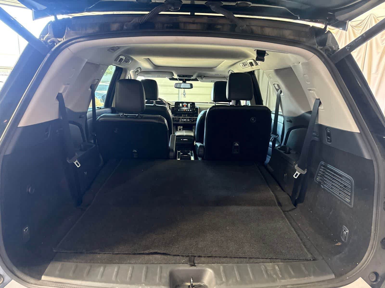Used 2022 Nissan Pathfinder SL w/ SL Premium Package FWD image 16