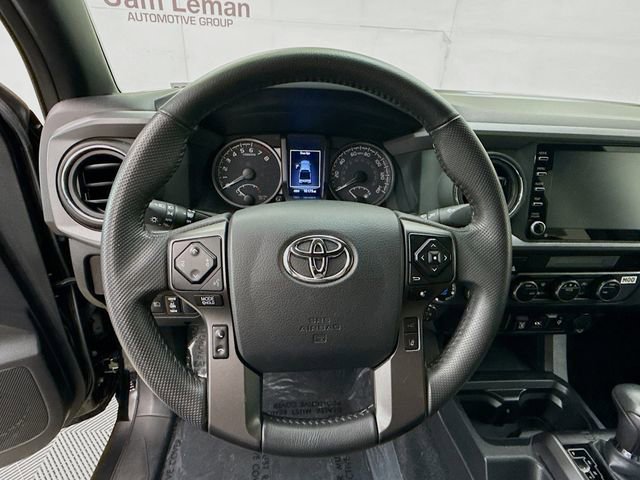 Used 2023 Toyota Tacoma TRD Off-Road image 11