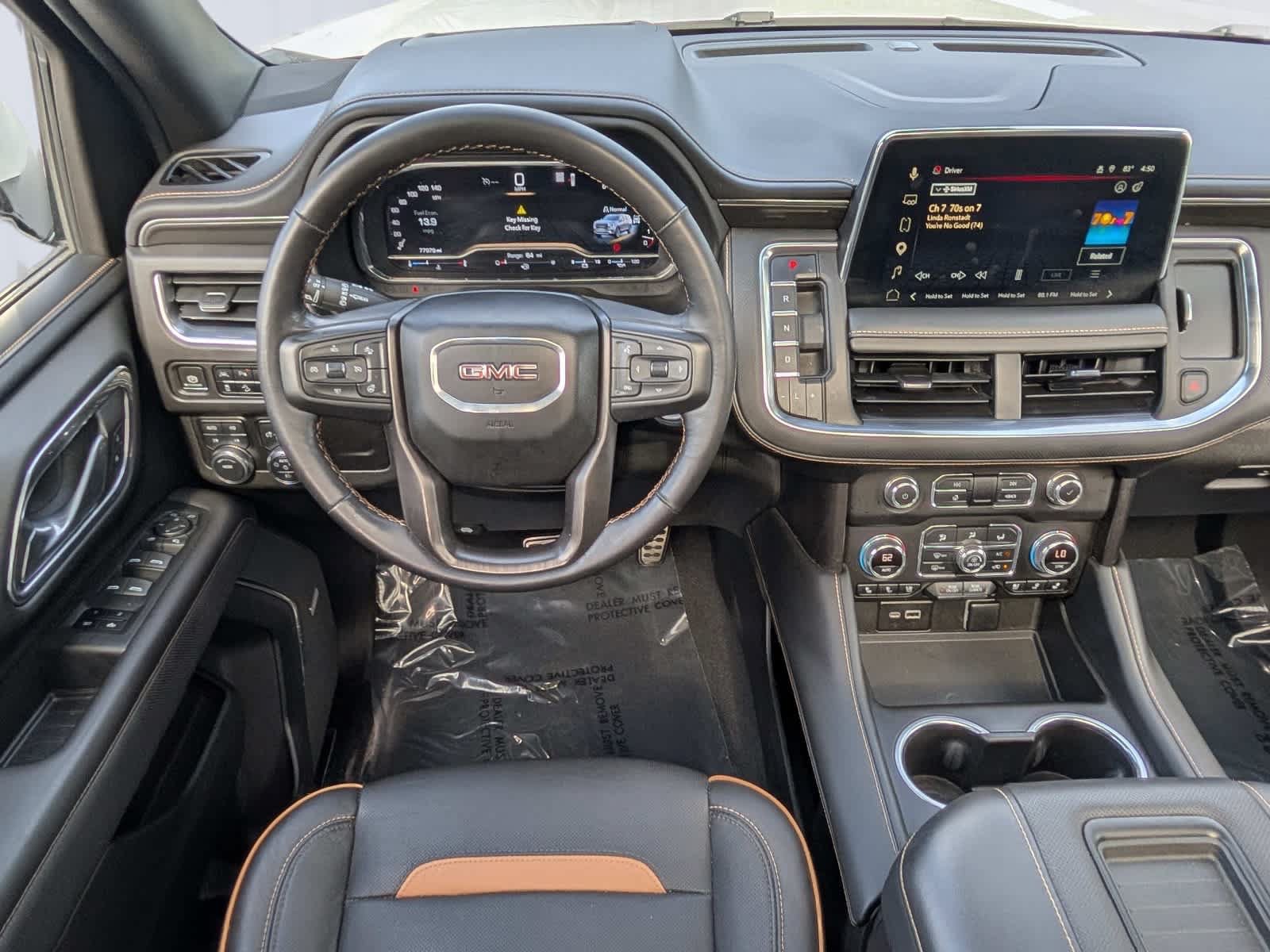 Used 2023 GMC Yukon XL AT4 w/ Technology Package AWD/4WD image 19