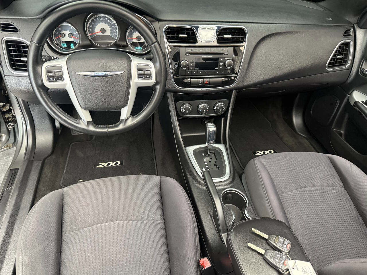 Used 2013 Chrysler 200 Touring image 16