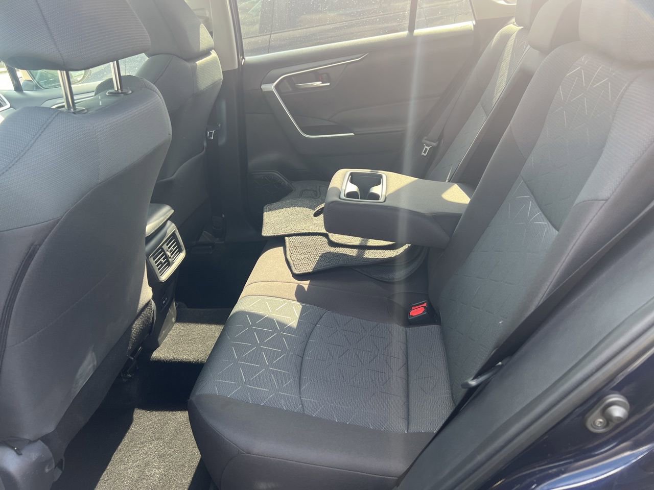 Used 2025 Toyota RAV4 XLE w/ Convenience Package image 12