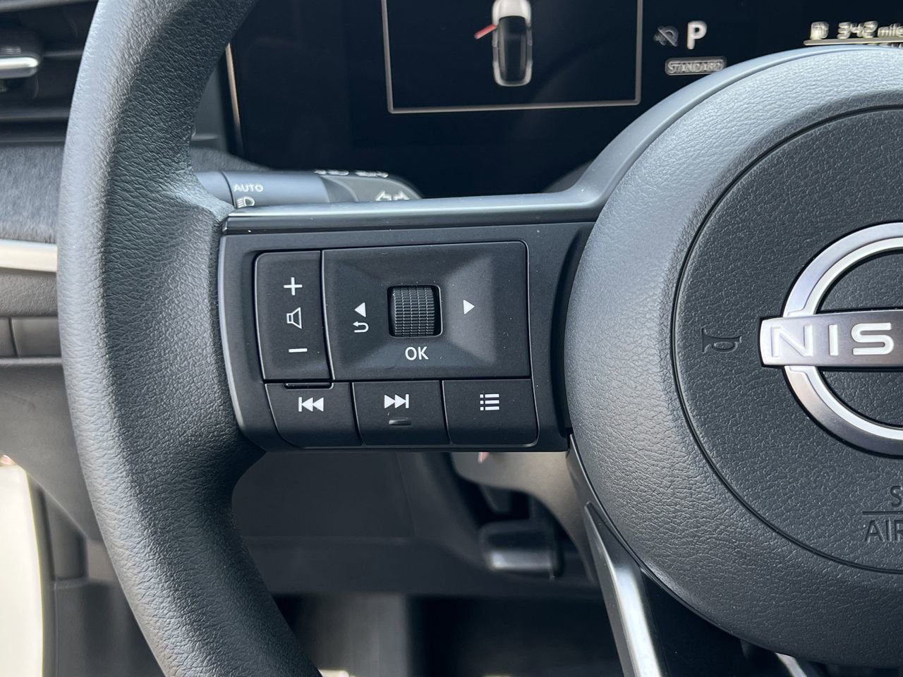 Used 2026 Nissan Kicks SV image 10