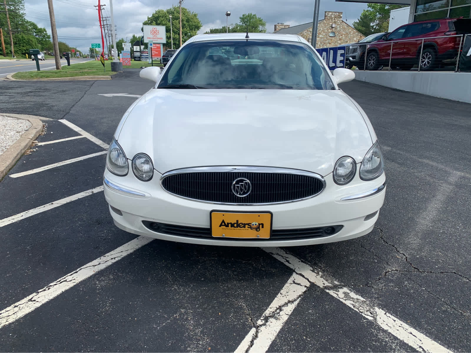 Used 2005 Buick LaCrosse CXS w/ Gold Convenience Package FWD image 2