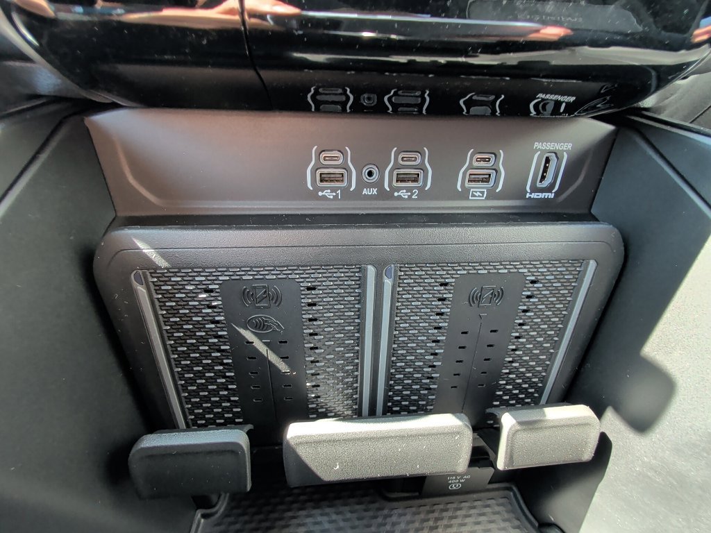 New 2026 RAM 1500 Laramie w/ Night Edition AWD/4WD image 24