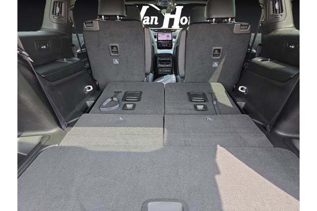 New 2025 Jeep Grand Cherokee L Limited w/ Luxury Tech Group II image 17