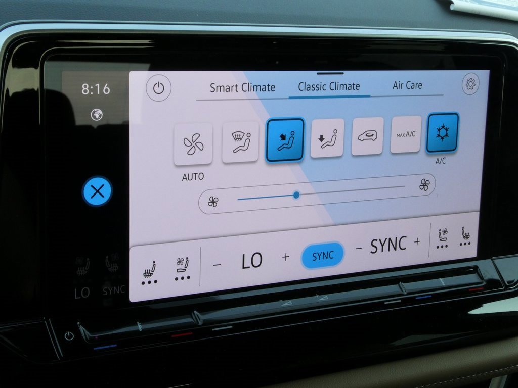 New 2025 Volkswagen Atlas Cross Sport SE image 8