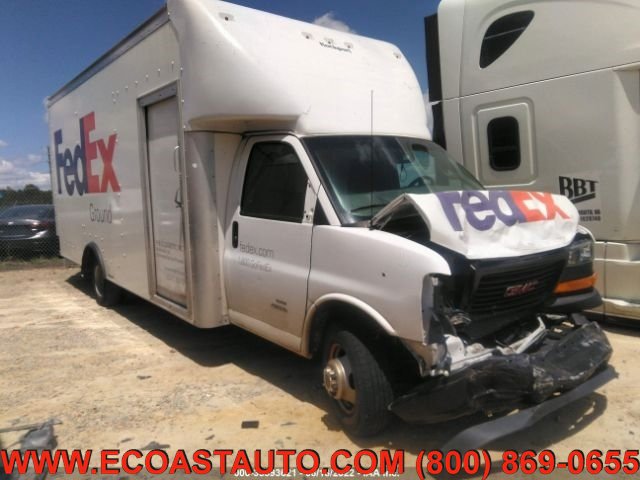 Used 2019 GMC Savana 4500 w/ Driver Convenience Package image 1