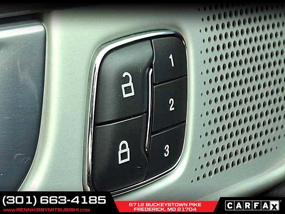 Used 2022 Ford Explorer Platinum image 31