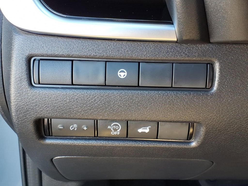 Certified 2023 Nissan Rogue SL w/ SL Premium Package image 17