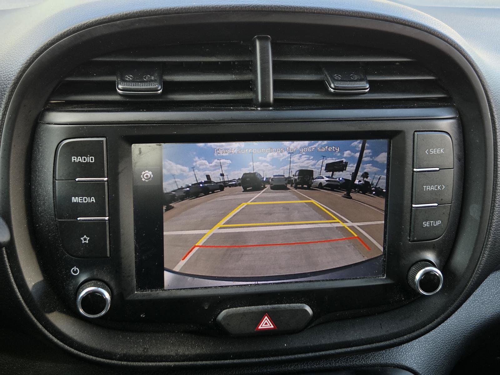 Used 2024 Kia Soul LX w/ LX Technology Package FWD image 21