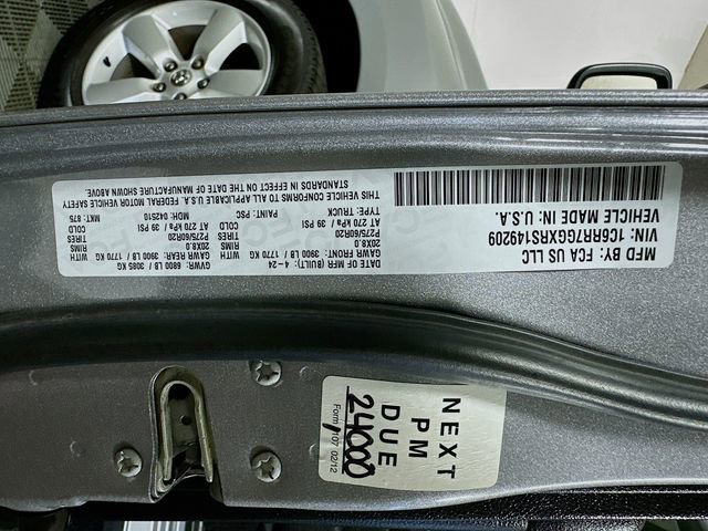 Used 2024 RAM 1500 Classic SLT image 28