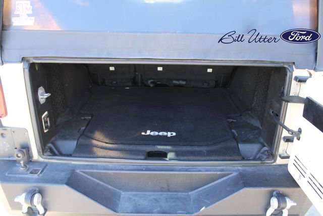 Used 2012 Jeep Wrangler Unlimited Sport image 10