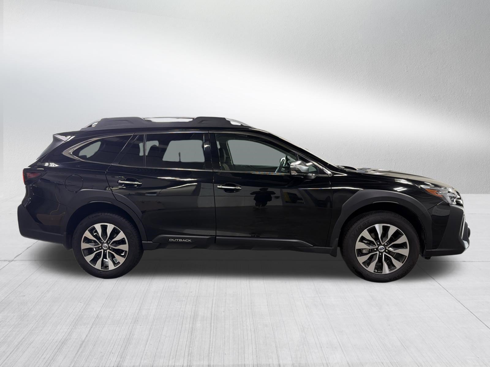 Certified 2025 Subaru Outback Touring XT w/ Popular Package #2 AWD/4WD image 8