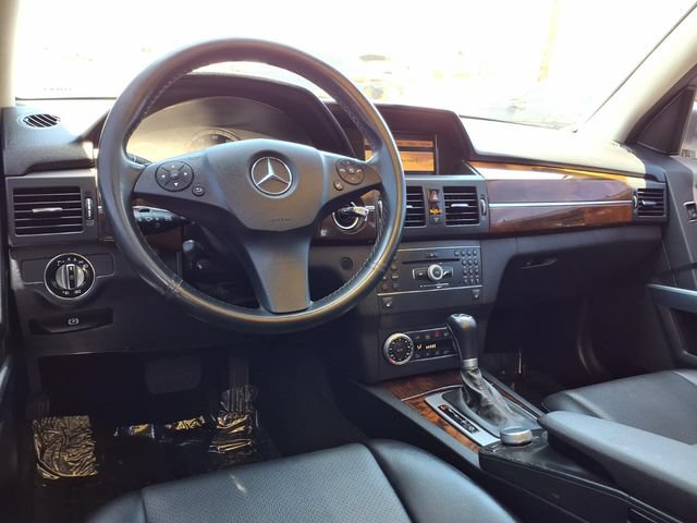 Used 2010 Mercedes-Benz GLK 350 4MATIC image 10