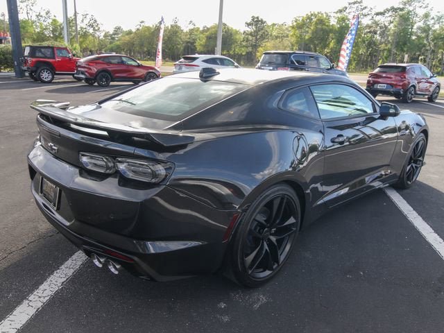 Used 2024 Chevrolet Camaro LT RWD image 4