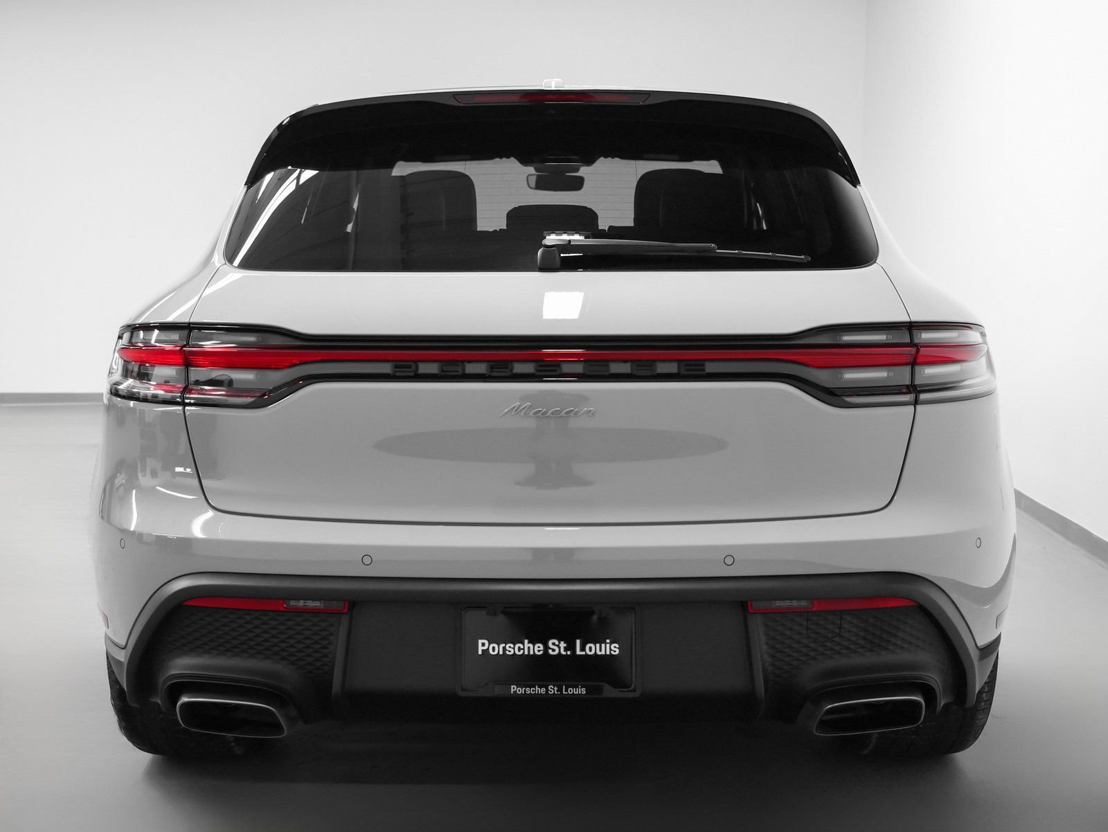 New 2026 Porsche Macan image 11