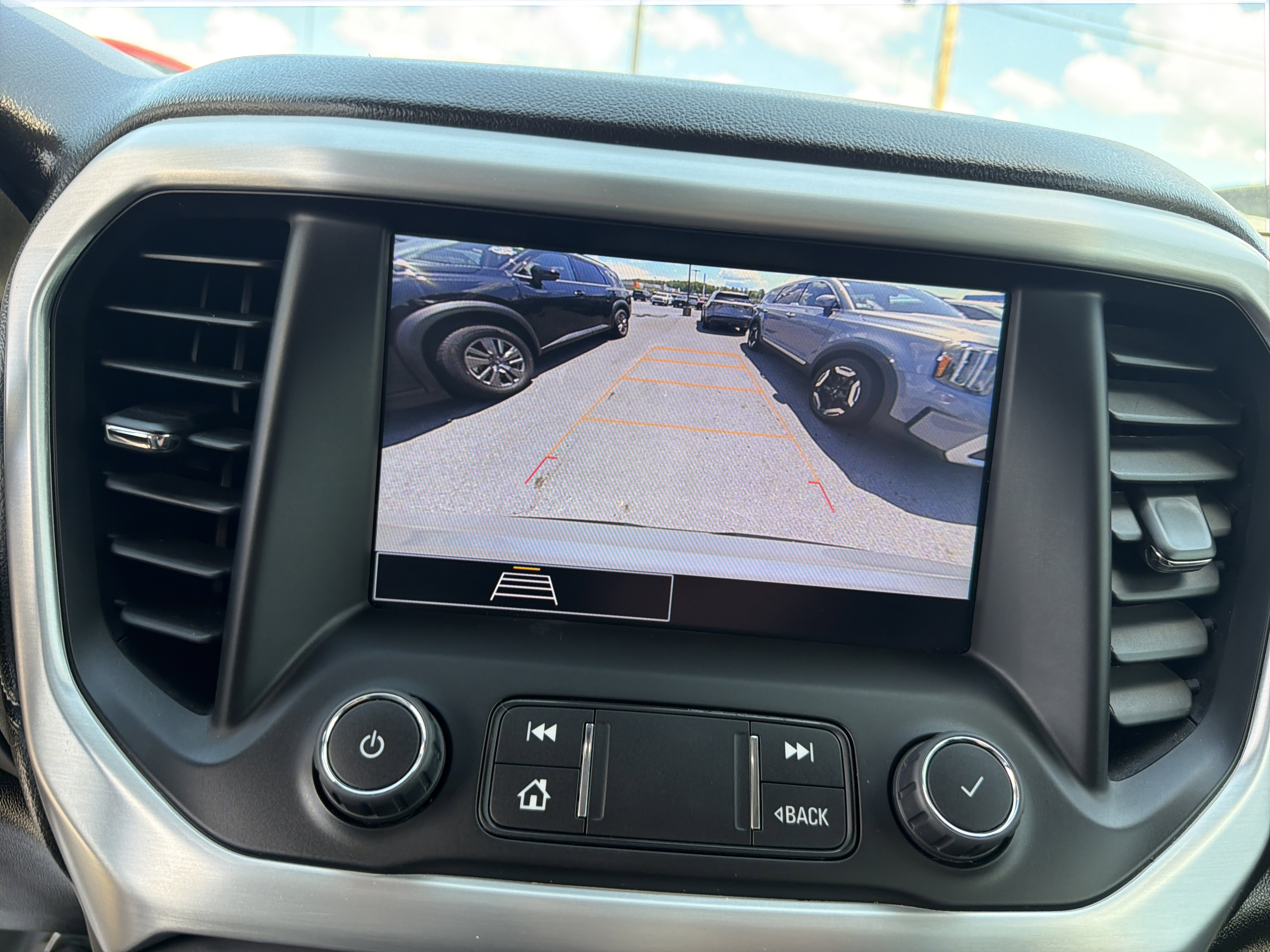 Used 2020 GMC Acadia SLE AWD/4WD image 27